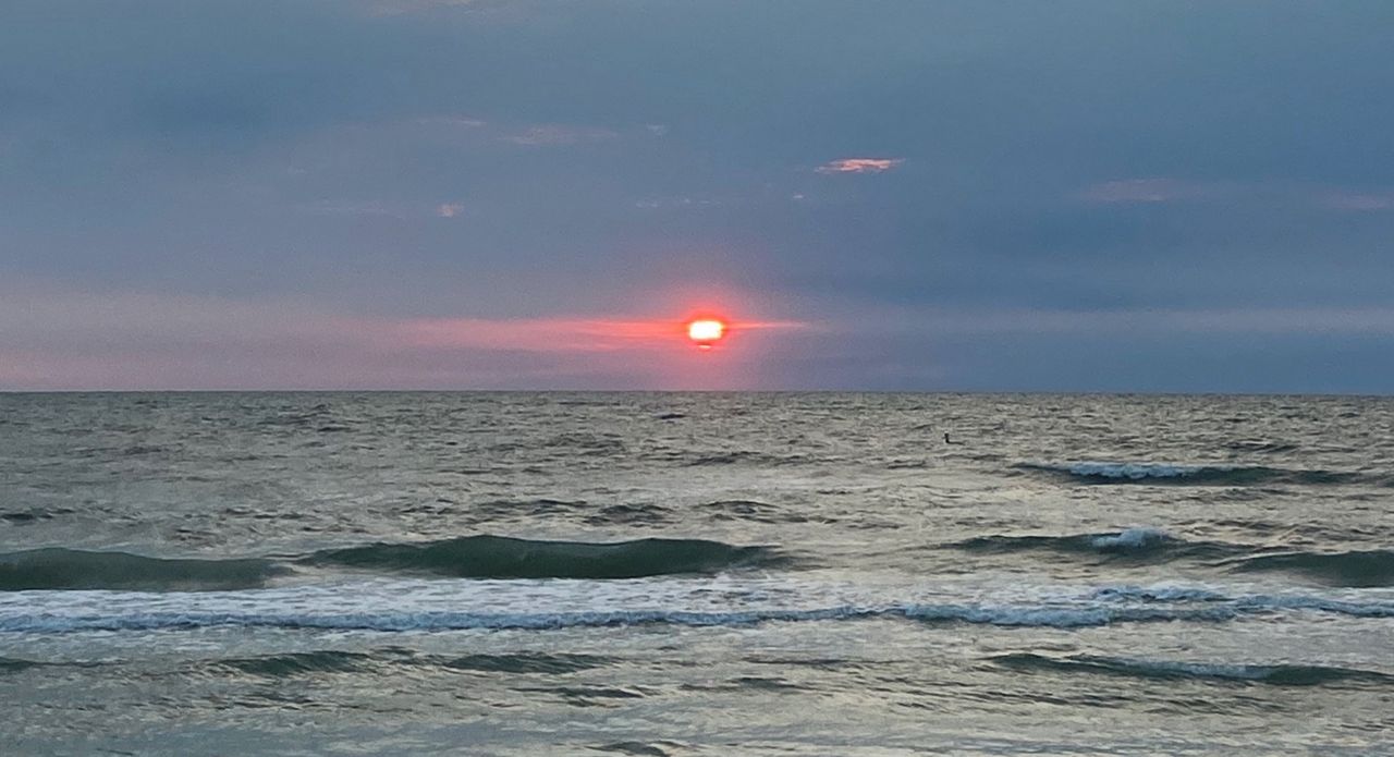 Sent via Spectrum Bay News 9 app: Sunset Friday at Pass-a-Grille Beach. (Debbie Davis ,Viewer)