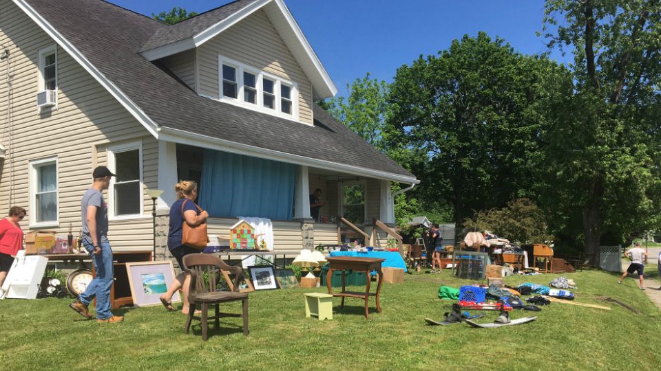 buffalo bills garage sale