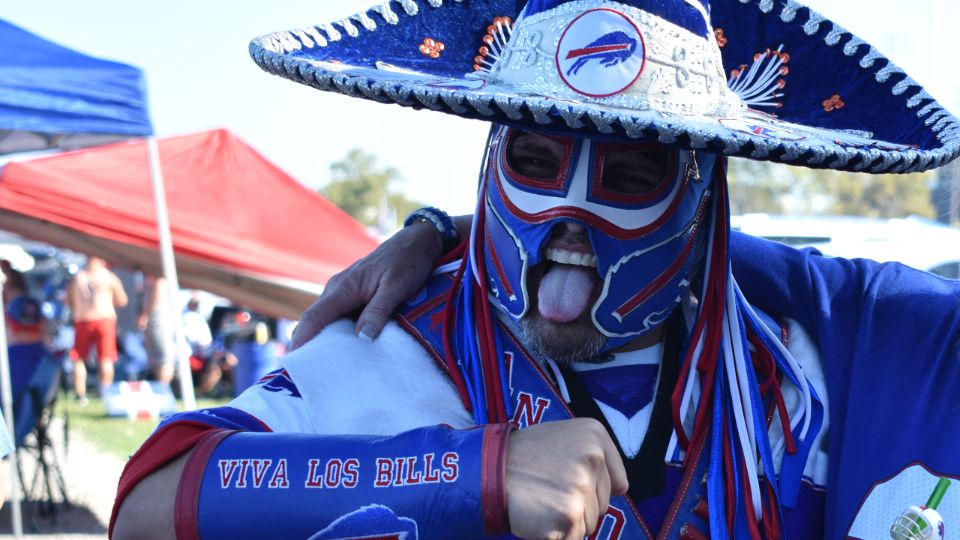 Buffalo Bills' fan Pancho Billa dies after long fight with cancer