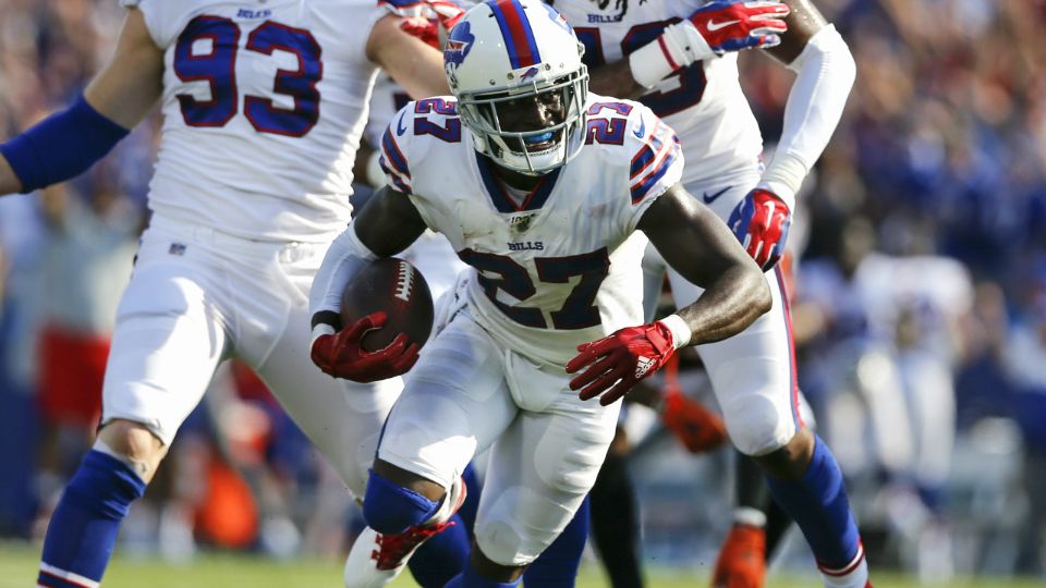 NFL  Bills stay unbeaten by rallying back to beat Bengals 21-17