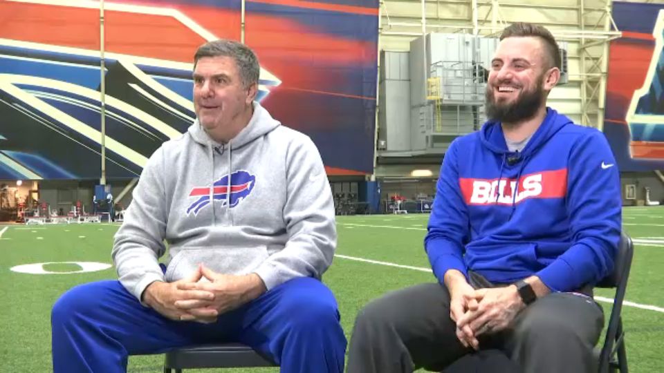 Bills LB coach Bobby Babich forging his own coaching path