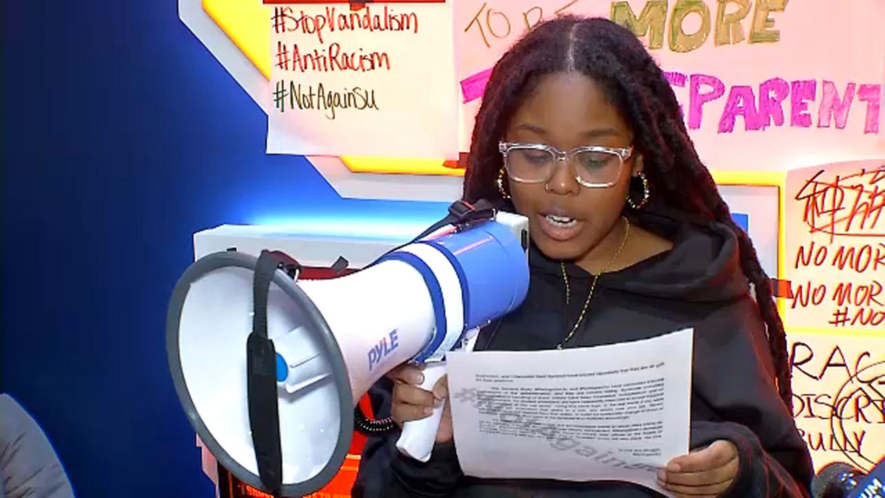 syracuse university protests