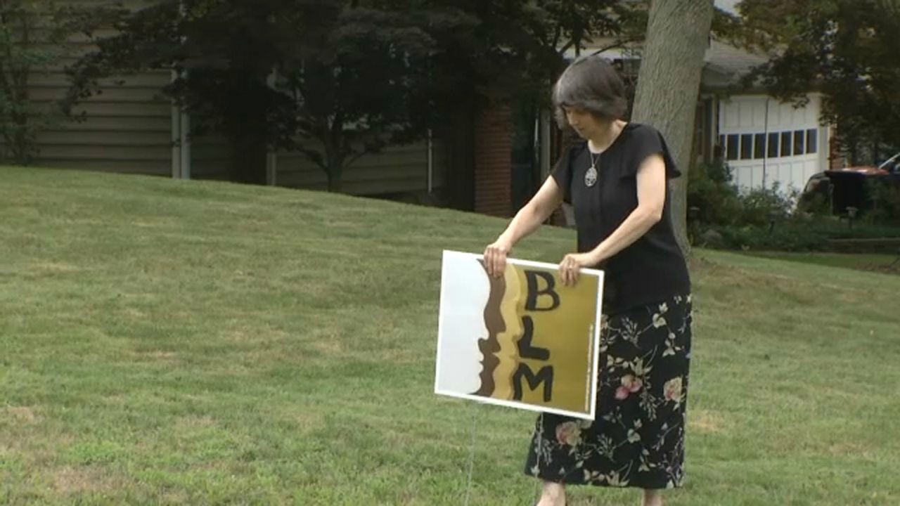 web-roc-blm-sign-07292020-3jpg
