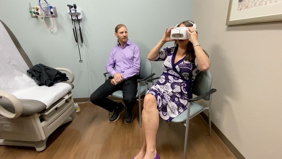 Everyday Hero Couple donates virtual reality headsets for cancer