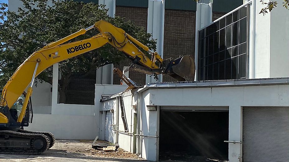 Old St. Pete police headquarters demolition - Vimarsana News
