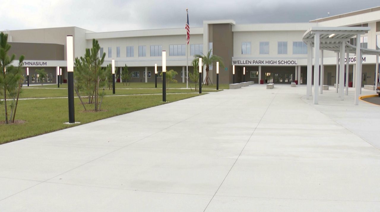 Wellen High, First new Sarasota high school in 25 years opens its doors