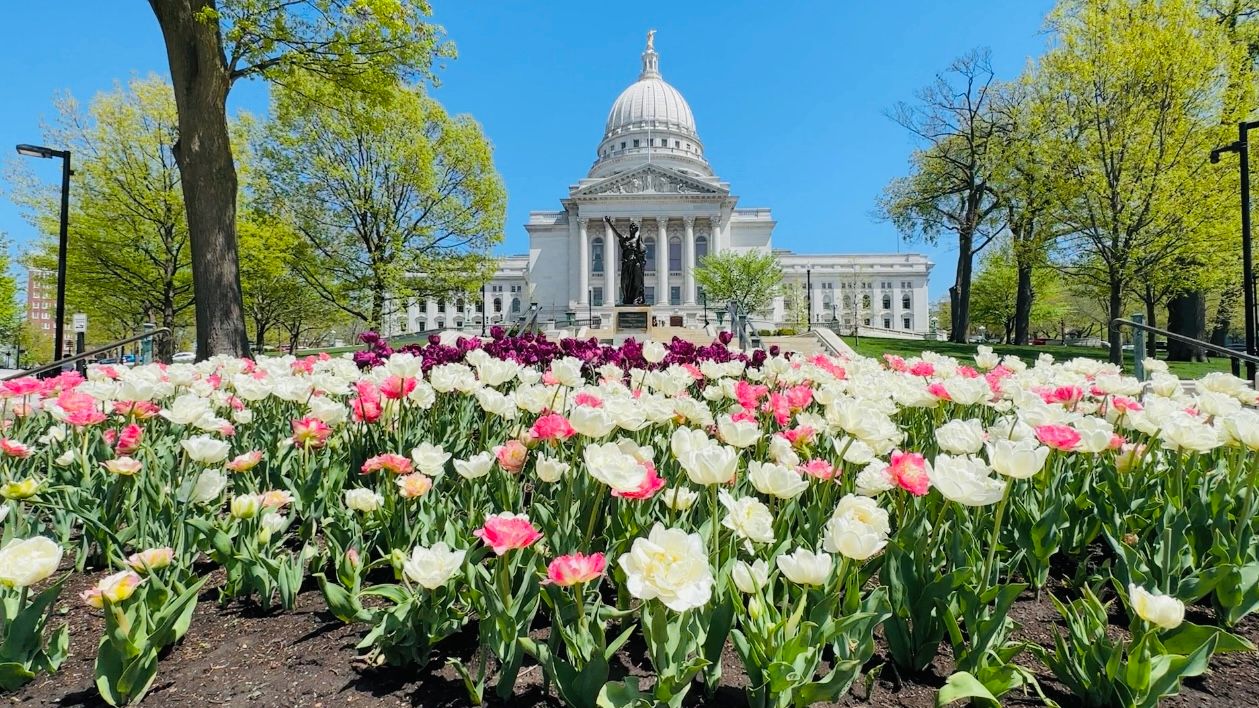 Wisconsin Supreme Court asked to draw new legislative boundaries over Republican objections