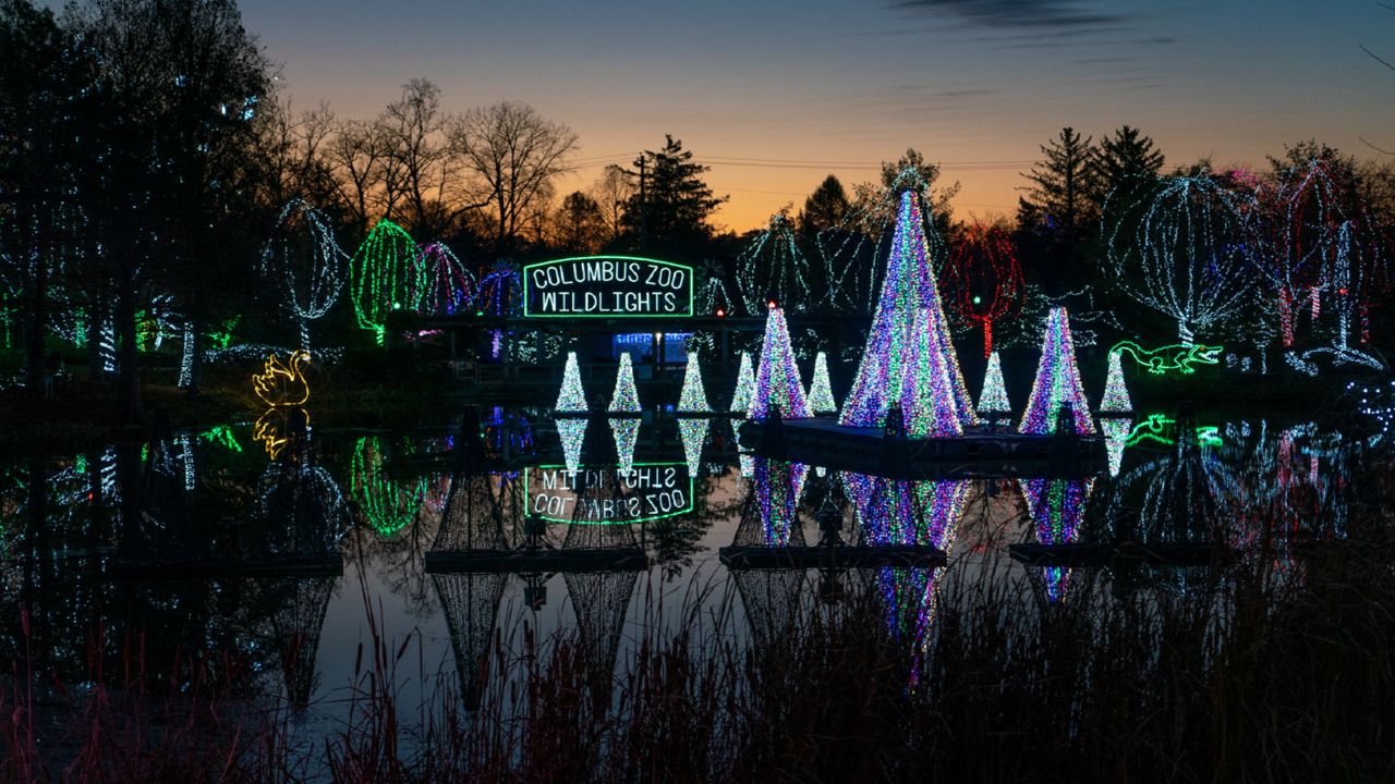 Columbus Zoo Wildlights (photo courtesy of the Columbus Zoo)