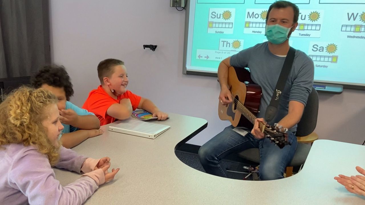 Wildwood School using music as therapy