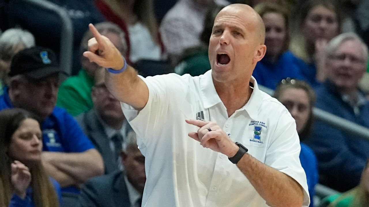 Texas A&M Corpus Christi's head coach Steve Lutz shouts during the second half of a First Four college basketball game against Southeast Missouri State in the NCAA men's basketball tournament, Tuesday, March 14, 2023, in Dayton, Ohio. (AP Photo/Darron Cummings)