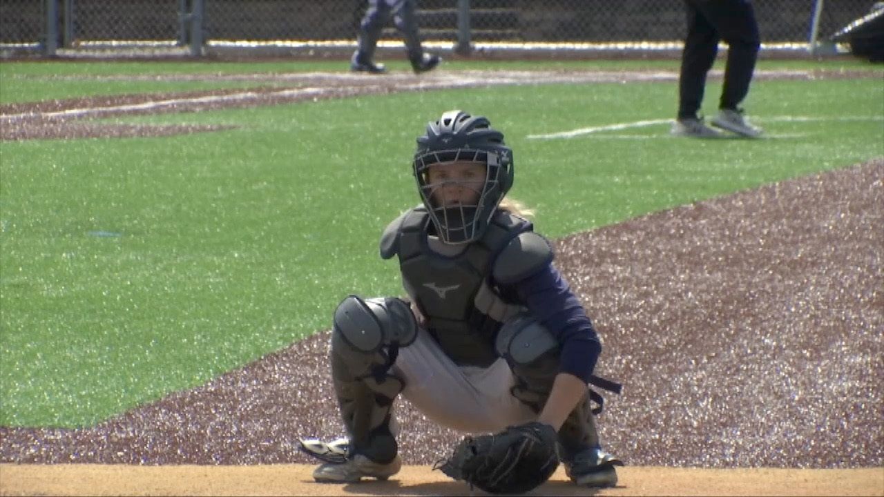 Female catcher makes her mark on U of R men's baseball team