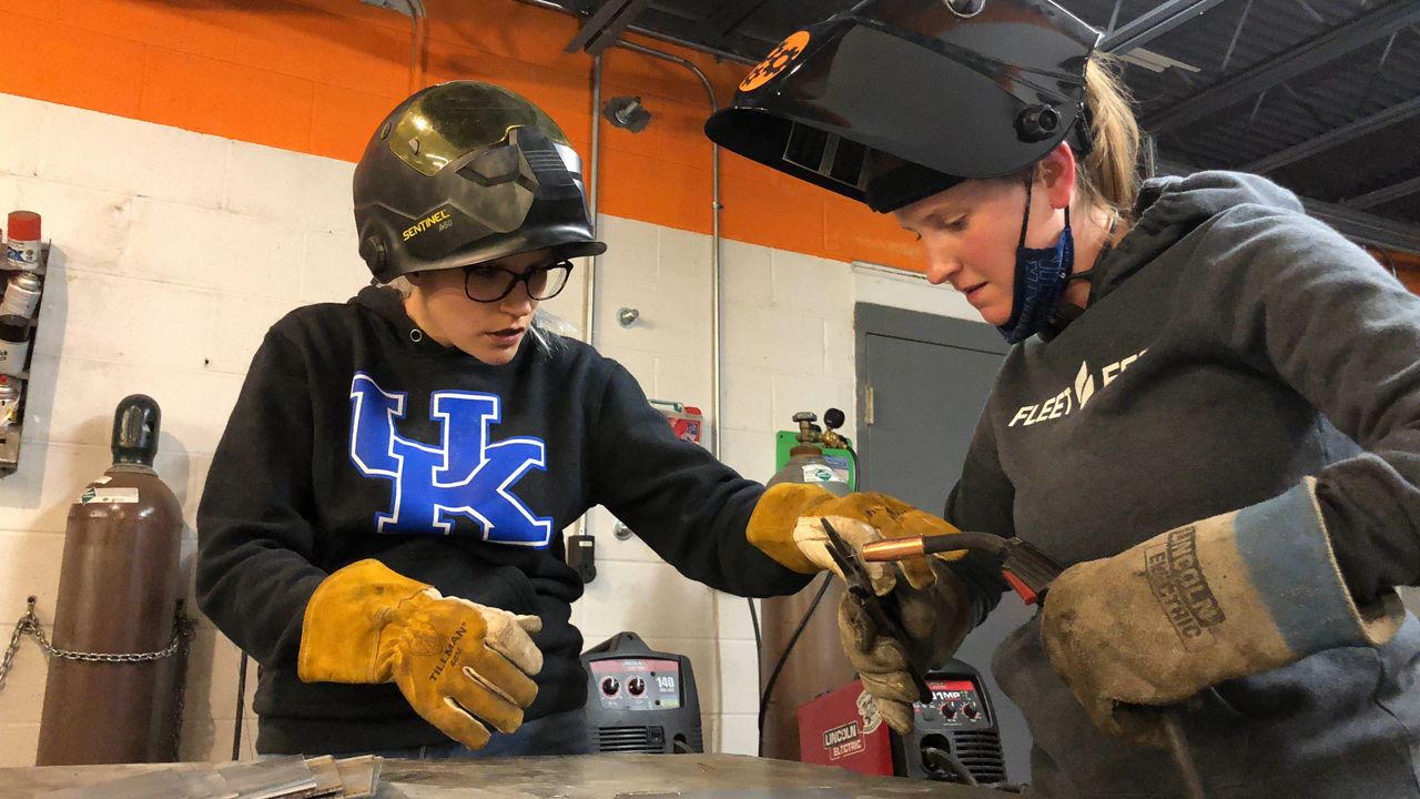 More and more Kentucky women learn to weld
