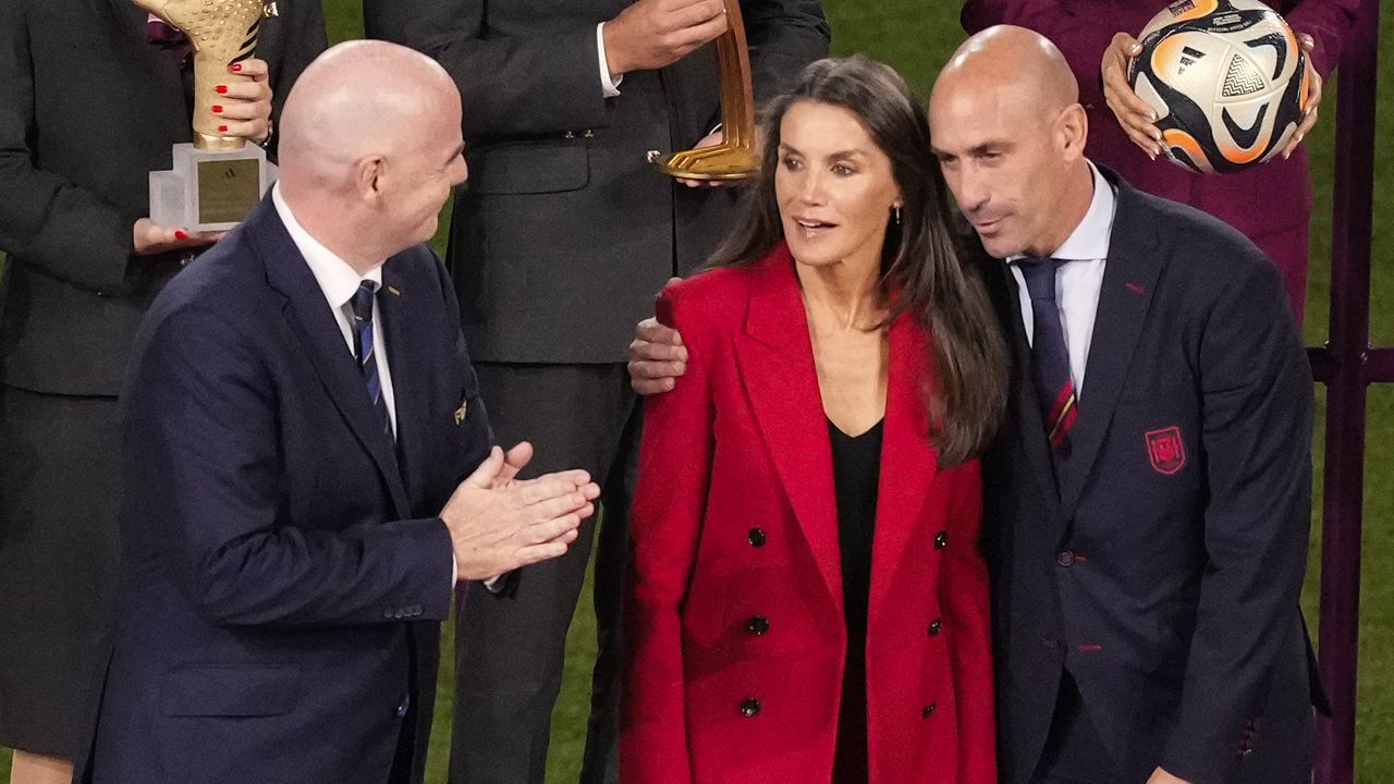 Luis Rubiales: Spanish Soccer President Resigns After World Cup Kiss  Scandal - Sports Illustrated