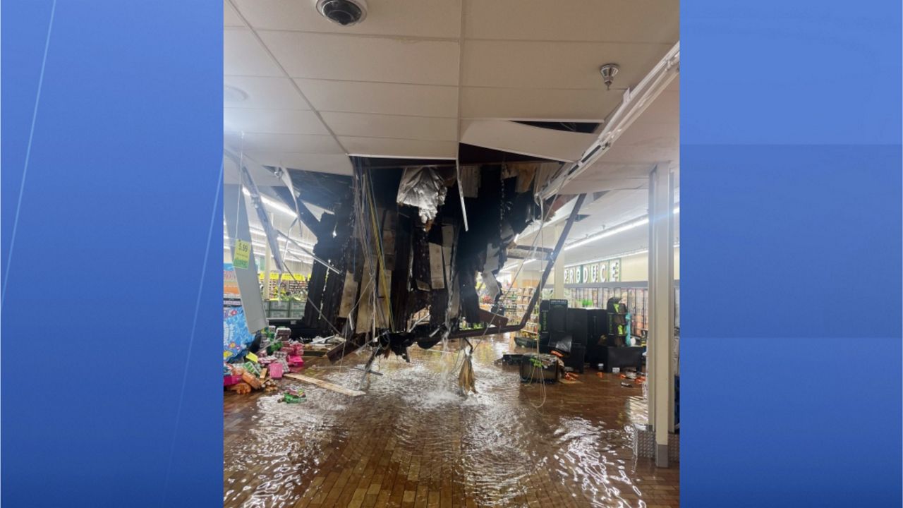 woodman's roof collapse