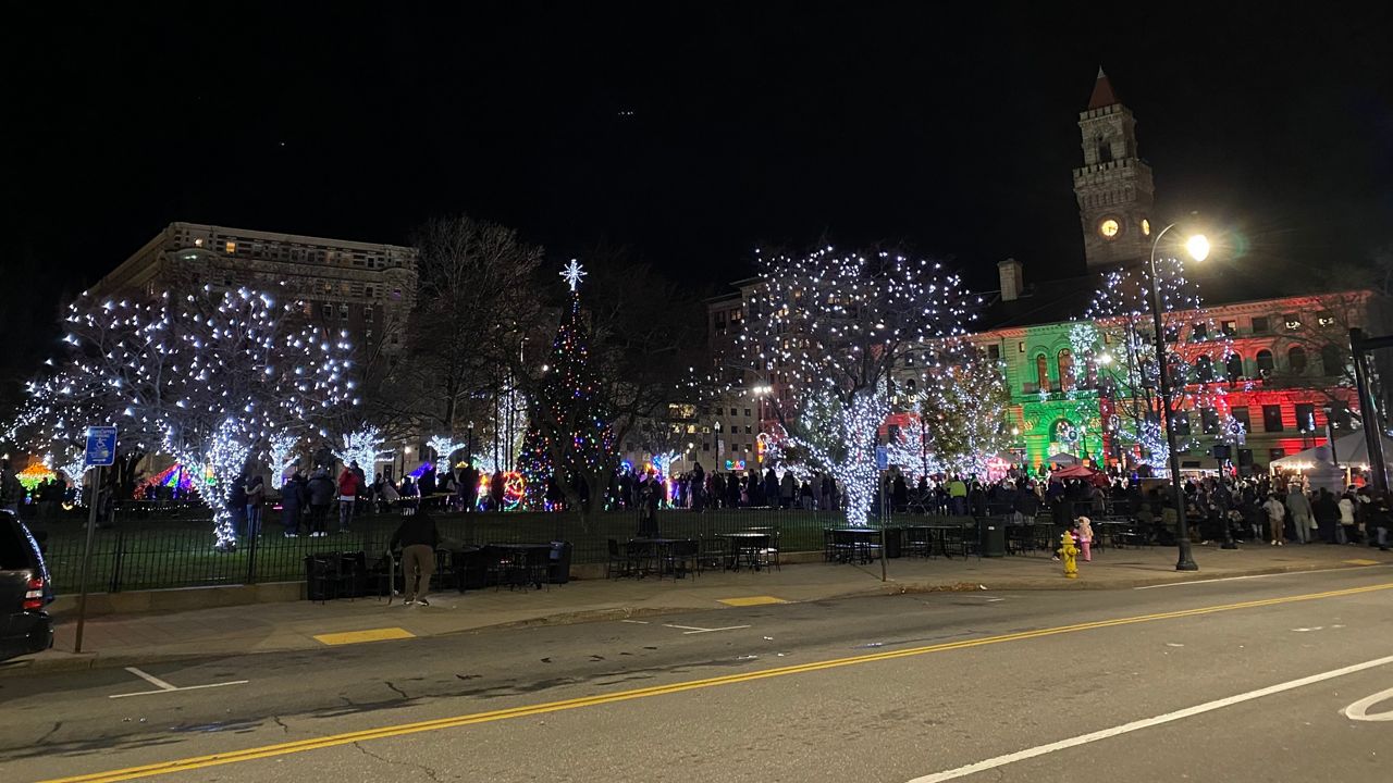 Festival of Lights returns to Worcester City Common