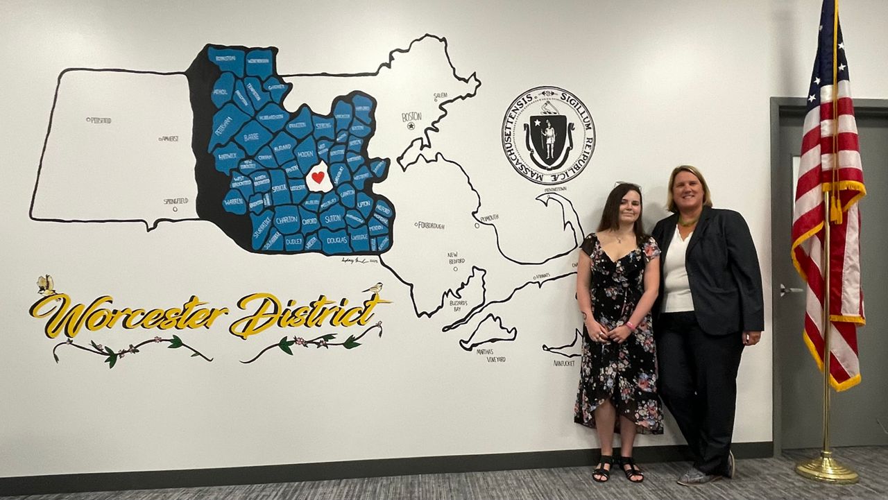 New mural unveiled at Worcester Registry of Deeds