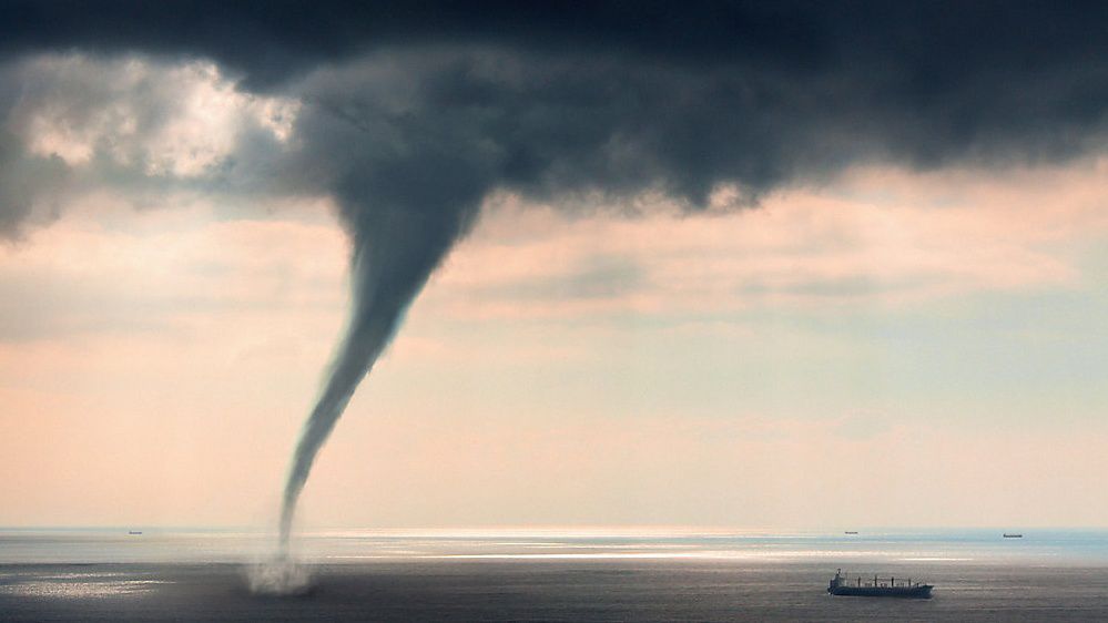 Waterspout over Lake Erie