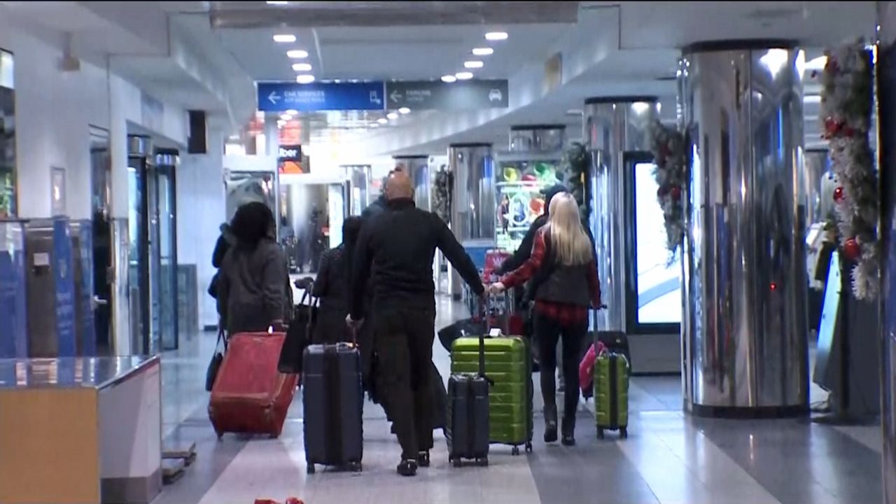 What to know about holiday travel in NYC this year