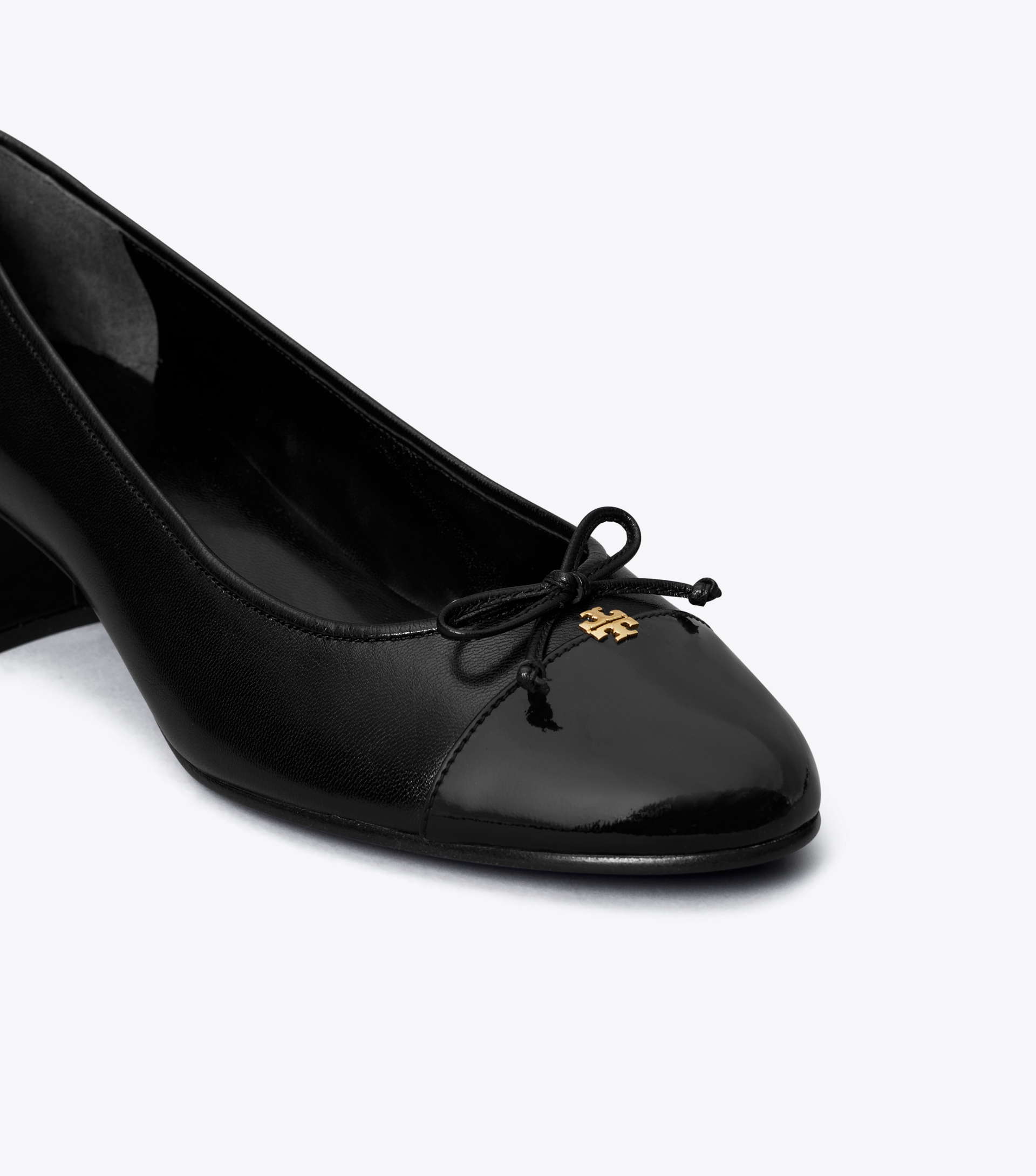 Cap-Toe Pump image number 3