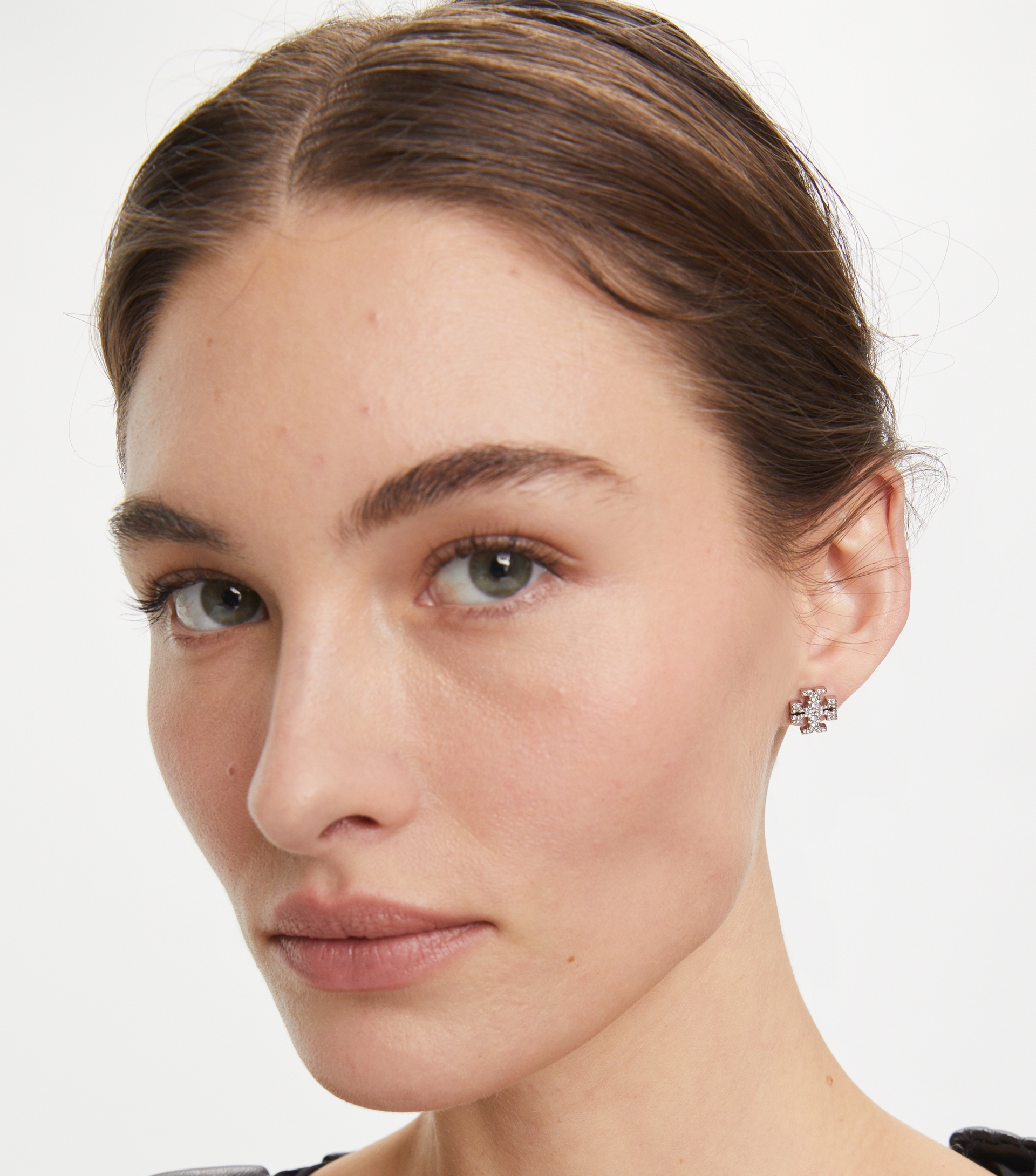 Icon Pav&eacute; Stud Earrings image number 1