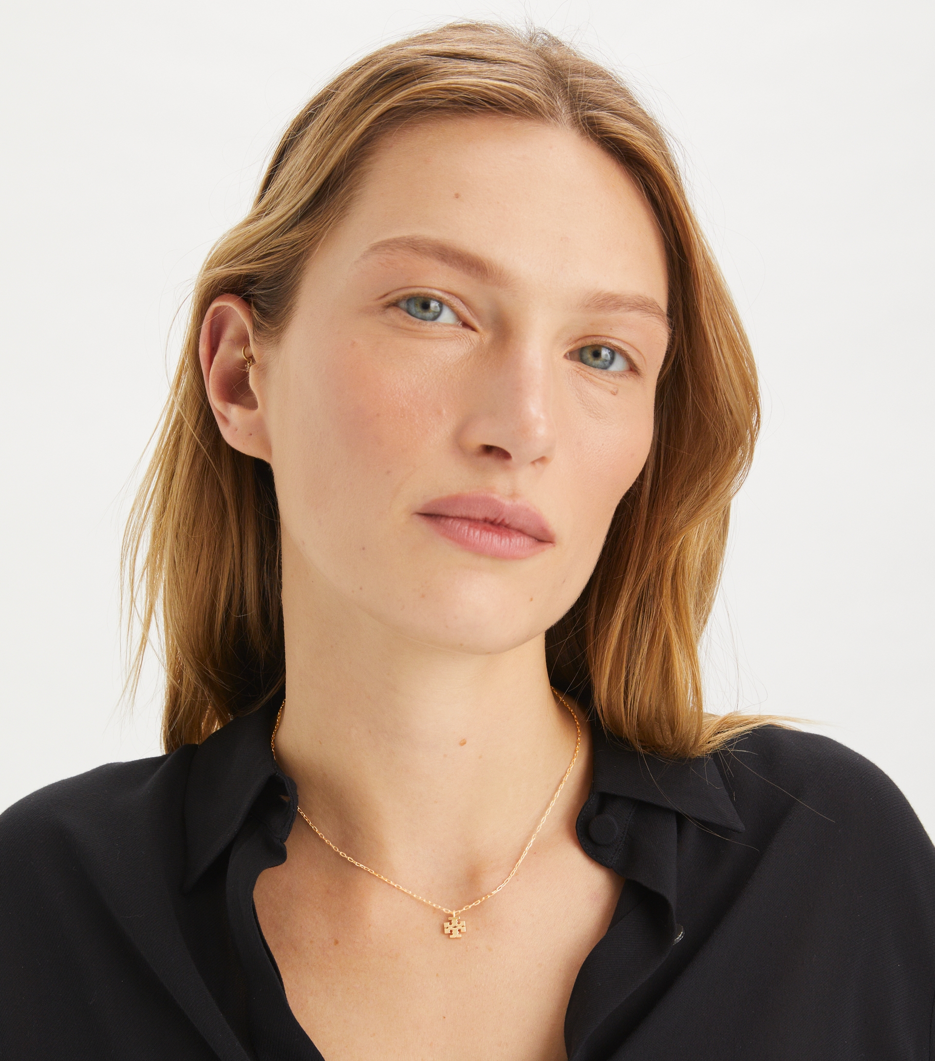 Icon Pendant Necklace image number 1