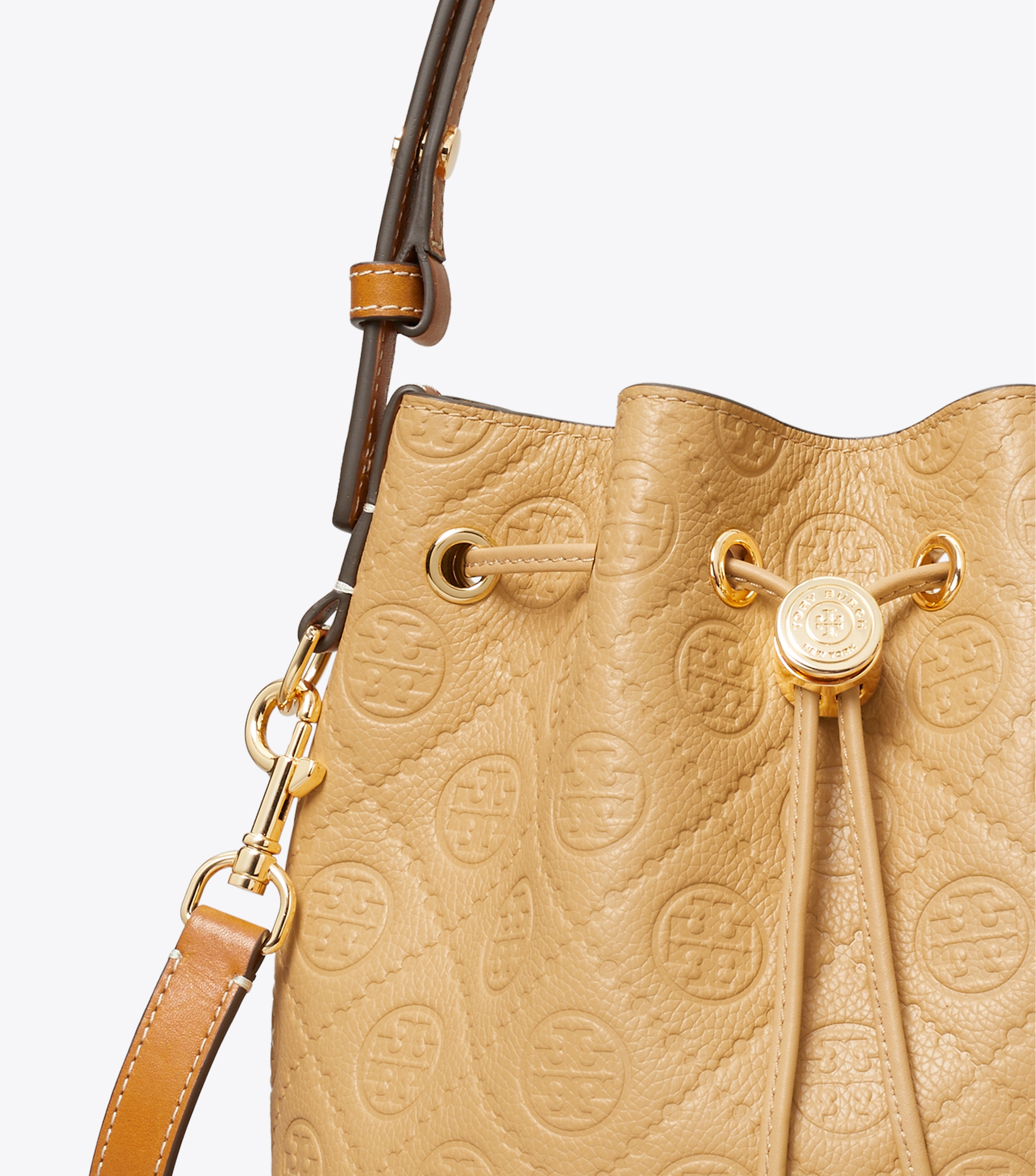 T Monogram Pebble Bucket Bag image number 4