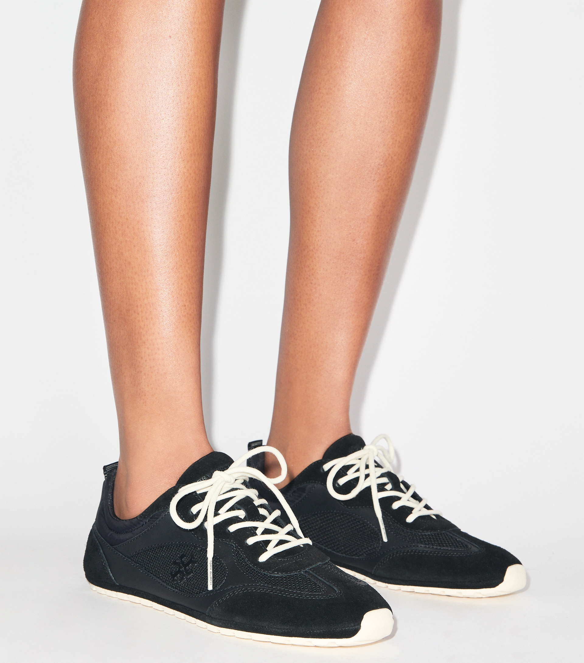 Field Sneaker image number 1