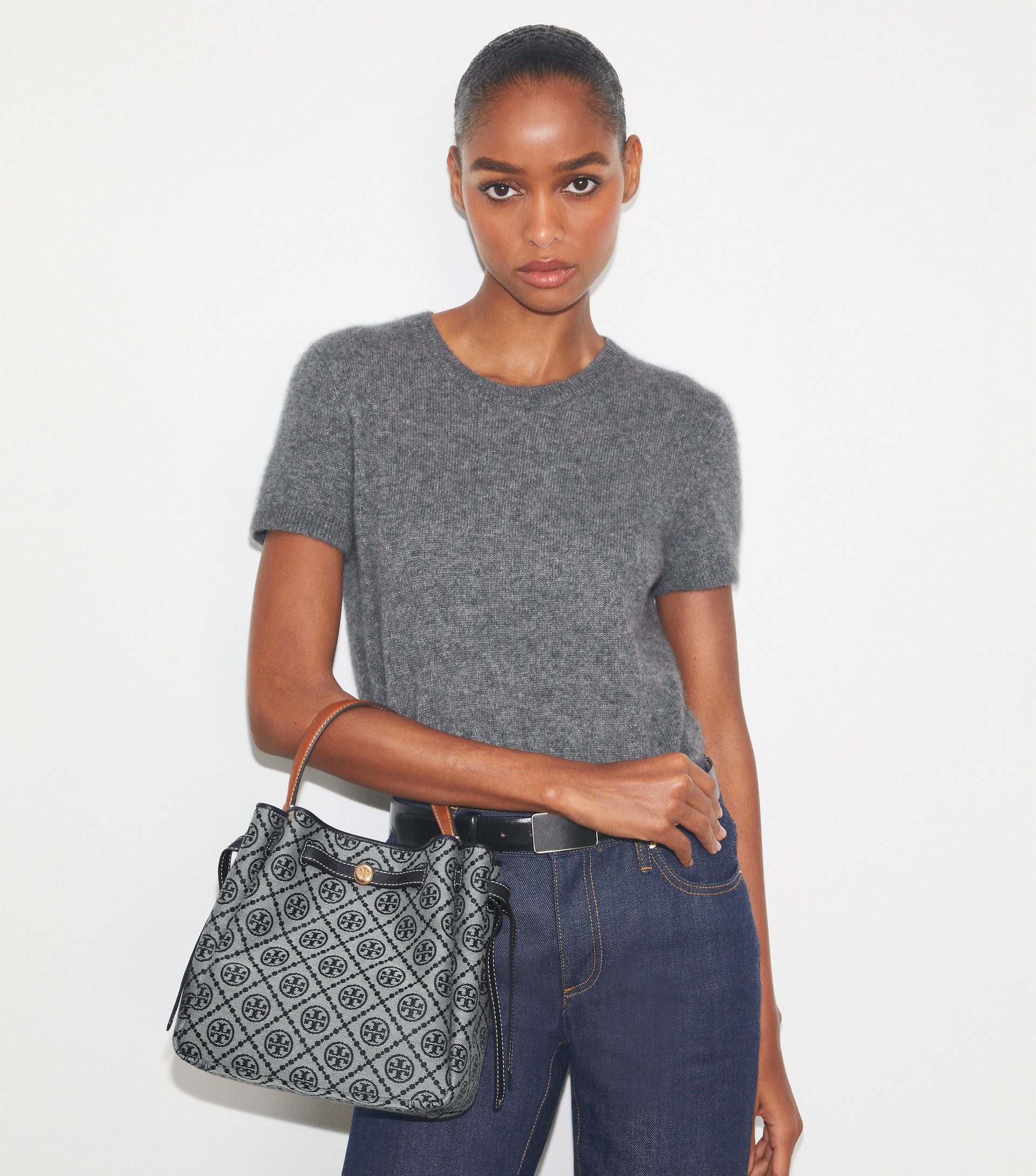 T Monogram Romy Bucket Bag image number 2