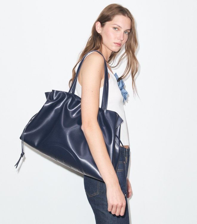 Ella natuura&trade; Drawstring Tote