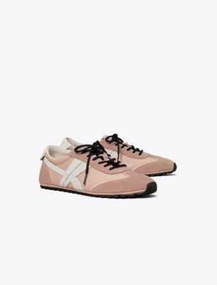  Hank Field 運動鞋