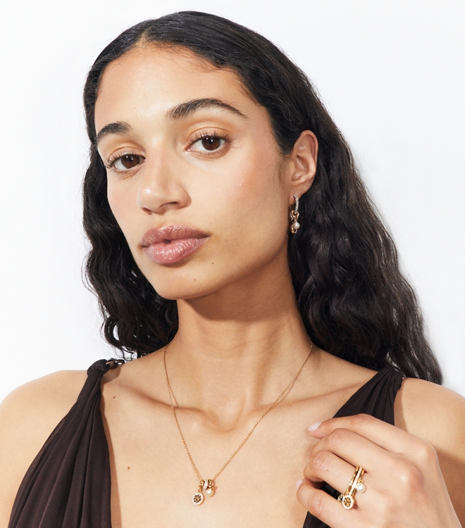 Icon Pav&eacute; Charm Ring