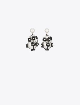  Curiosity Beaded Pearl Drop Earrings