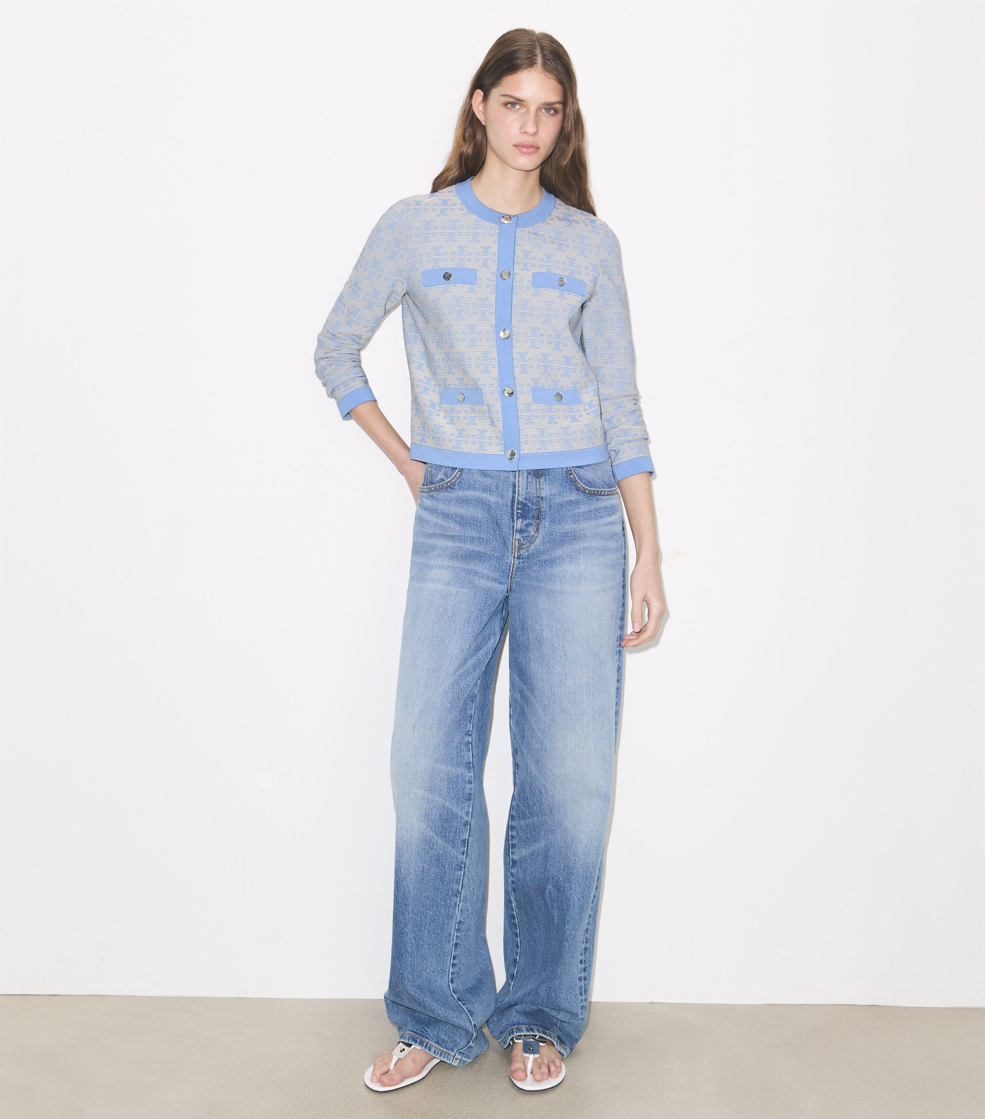 Kendra Viscose Cardigan image number 4