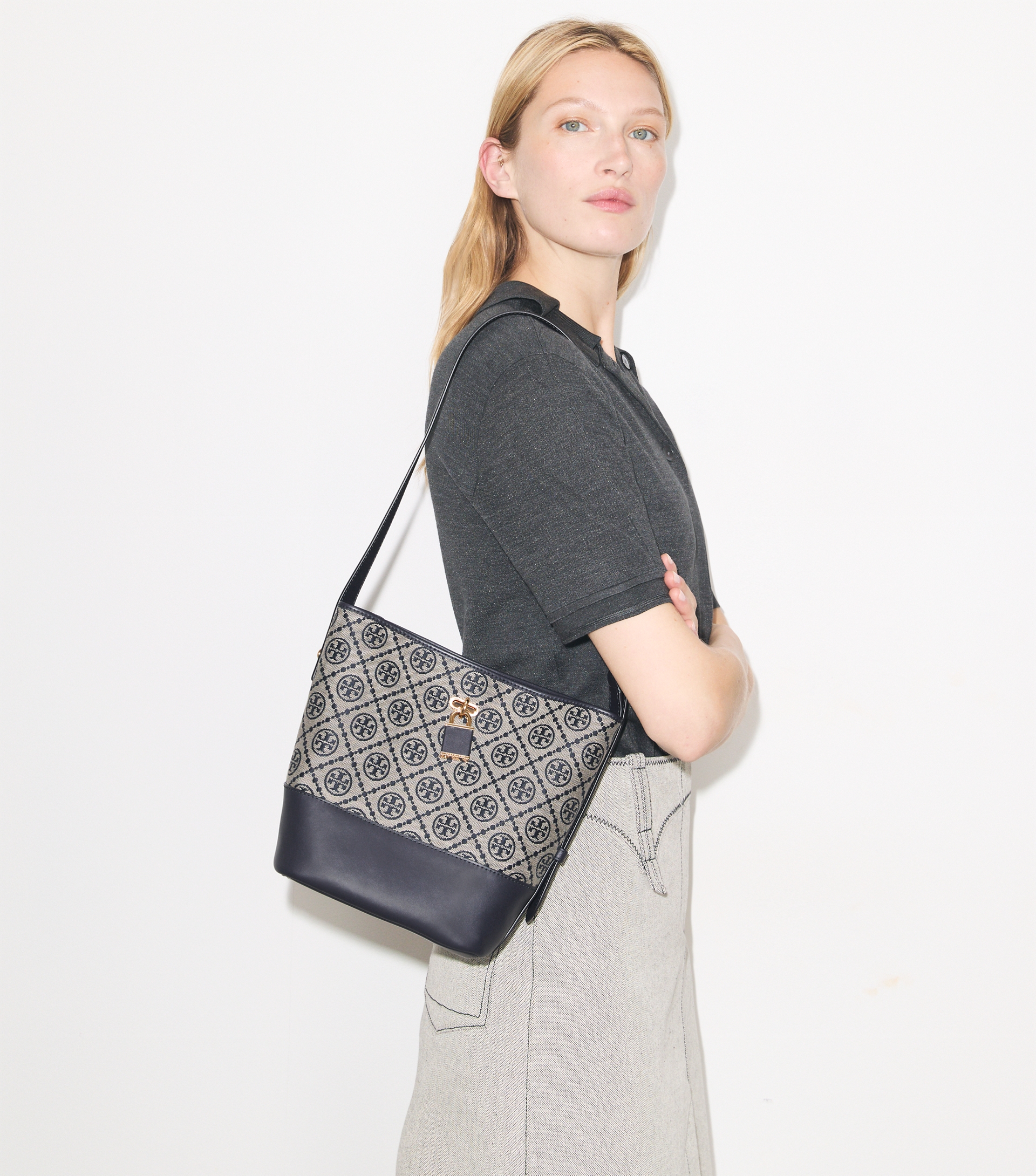 Medium T Monogram Lock Slim Bucket Bag image number 1