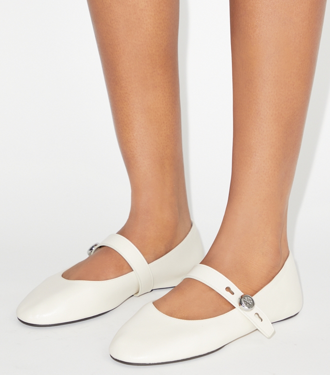 Romy Mary Jane, Wide