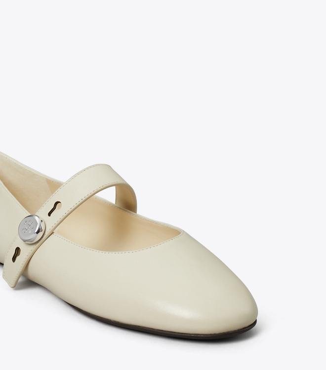 Romy Mary Jane, Wide