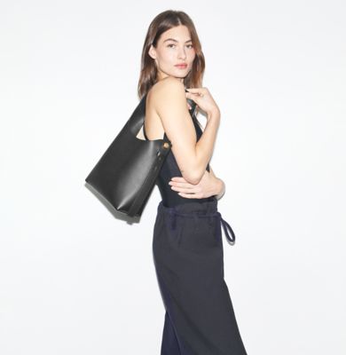 Romy Hobo 小型肩背包