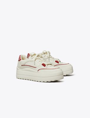  Stage Sneaker