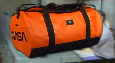 vans space voyager duffle bag