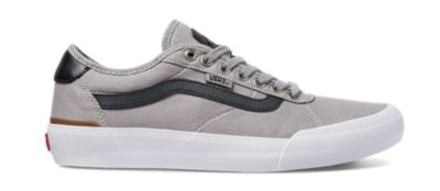 harga vans chima ferguson pro