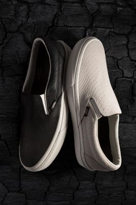 vans slip on serpent