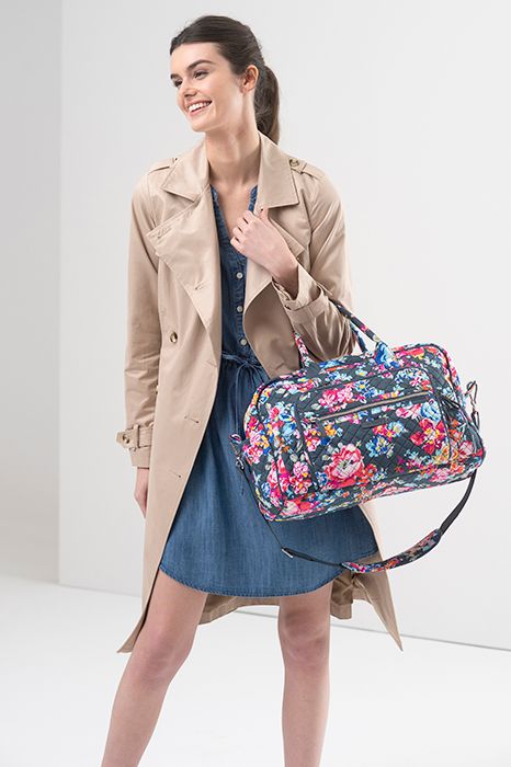 vera bradley iconic compact weekender