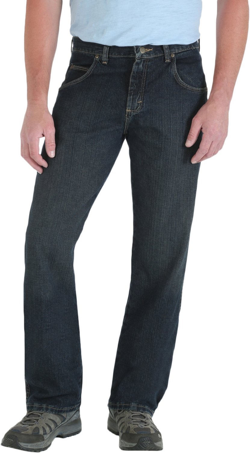 wrangler men's relaxed straight fit jeans