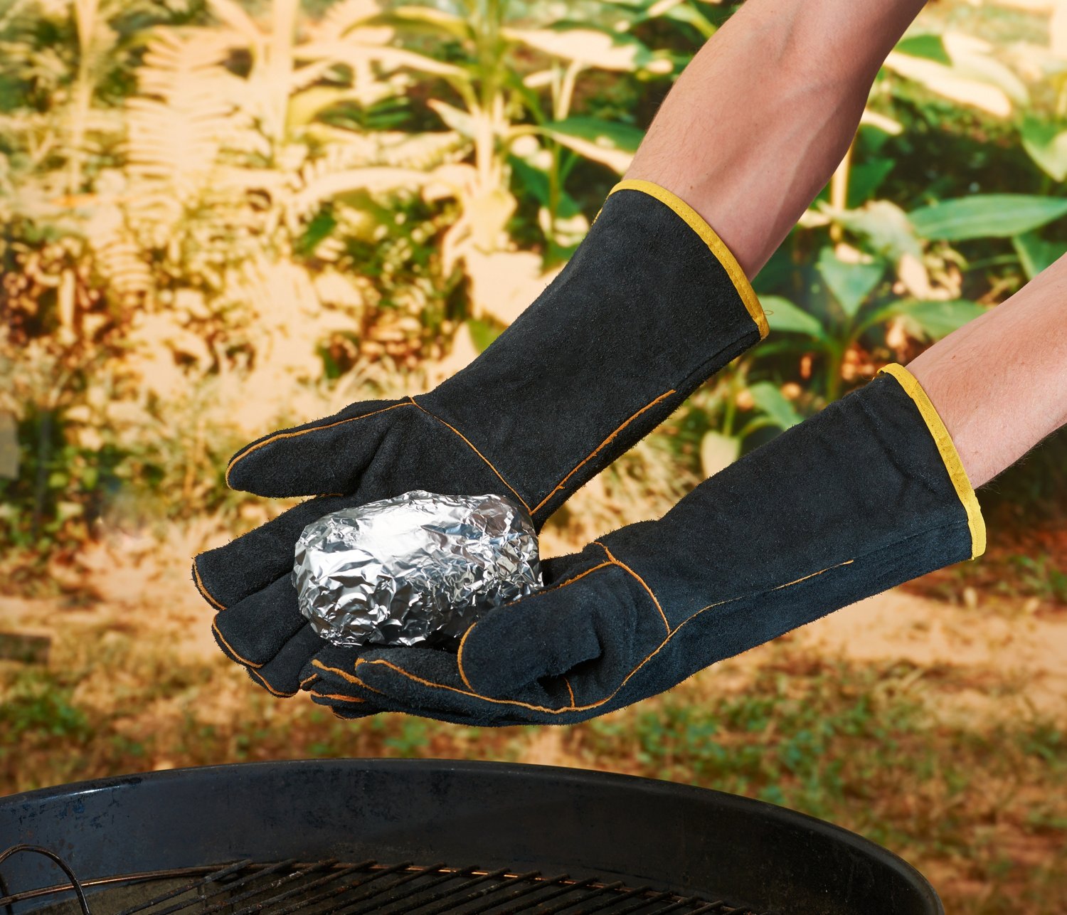 Outdoor Gourmet Adults' Heat-Resistant Gloves                                                                                   