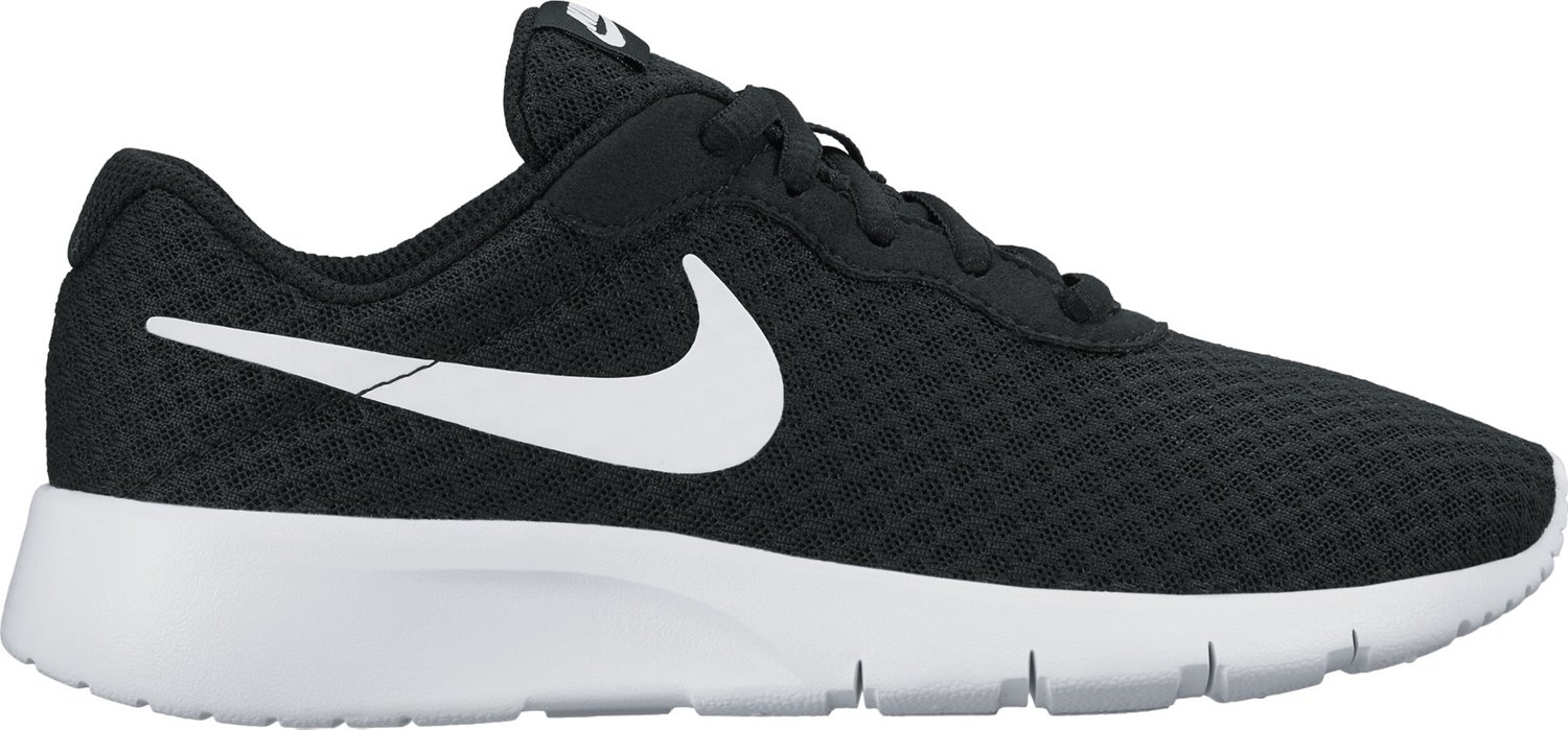 nike tanjun shoes black