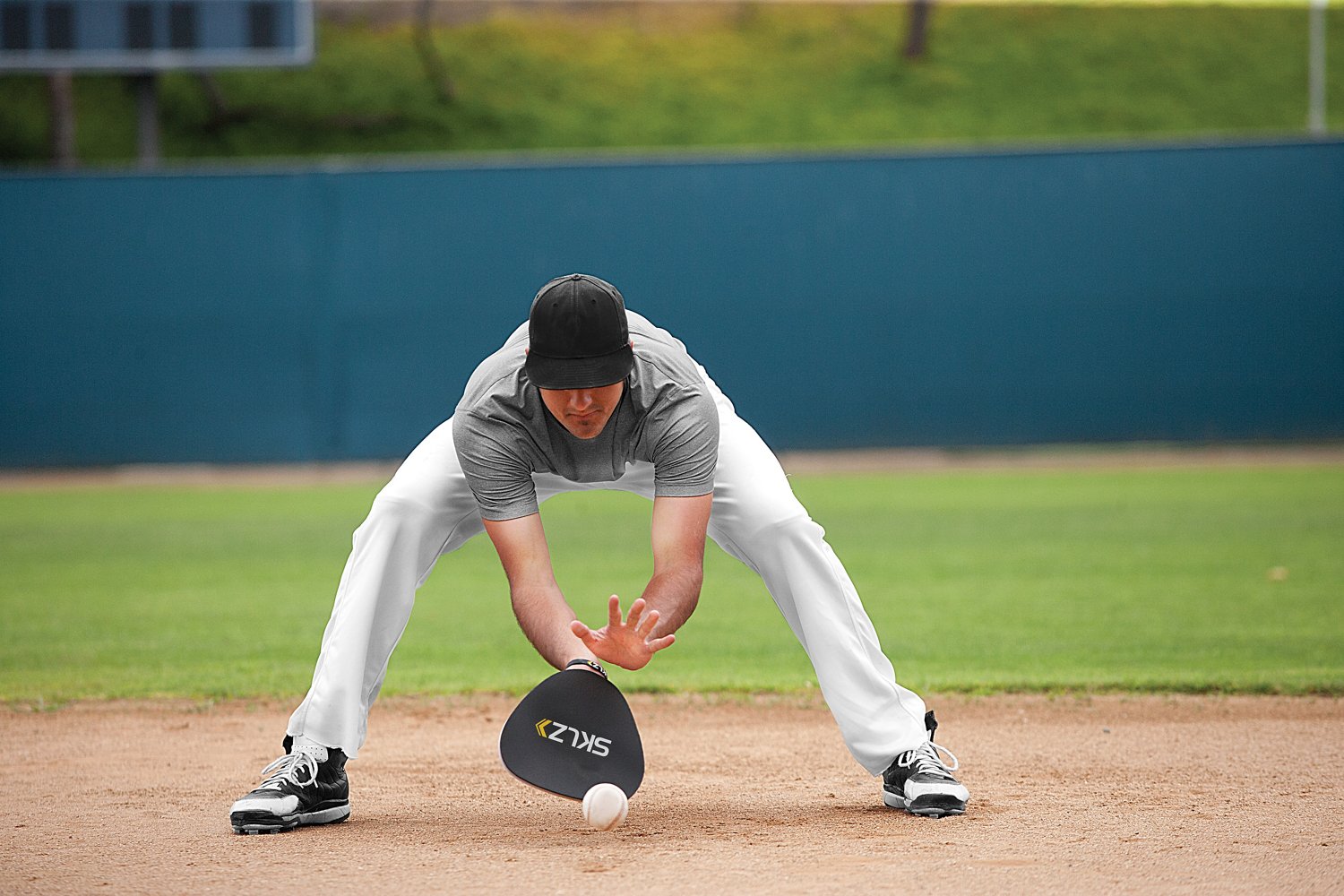 SKLZ Softhands Fielding Trainer Academy