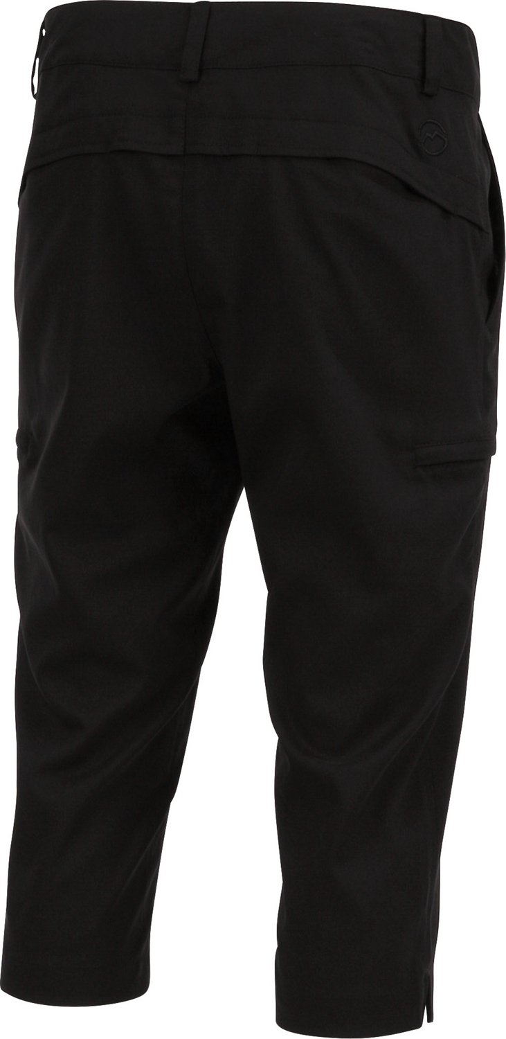 Magellan Outdoors Women's Fish Gear Falcon Lake Capri Pant Academy