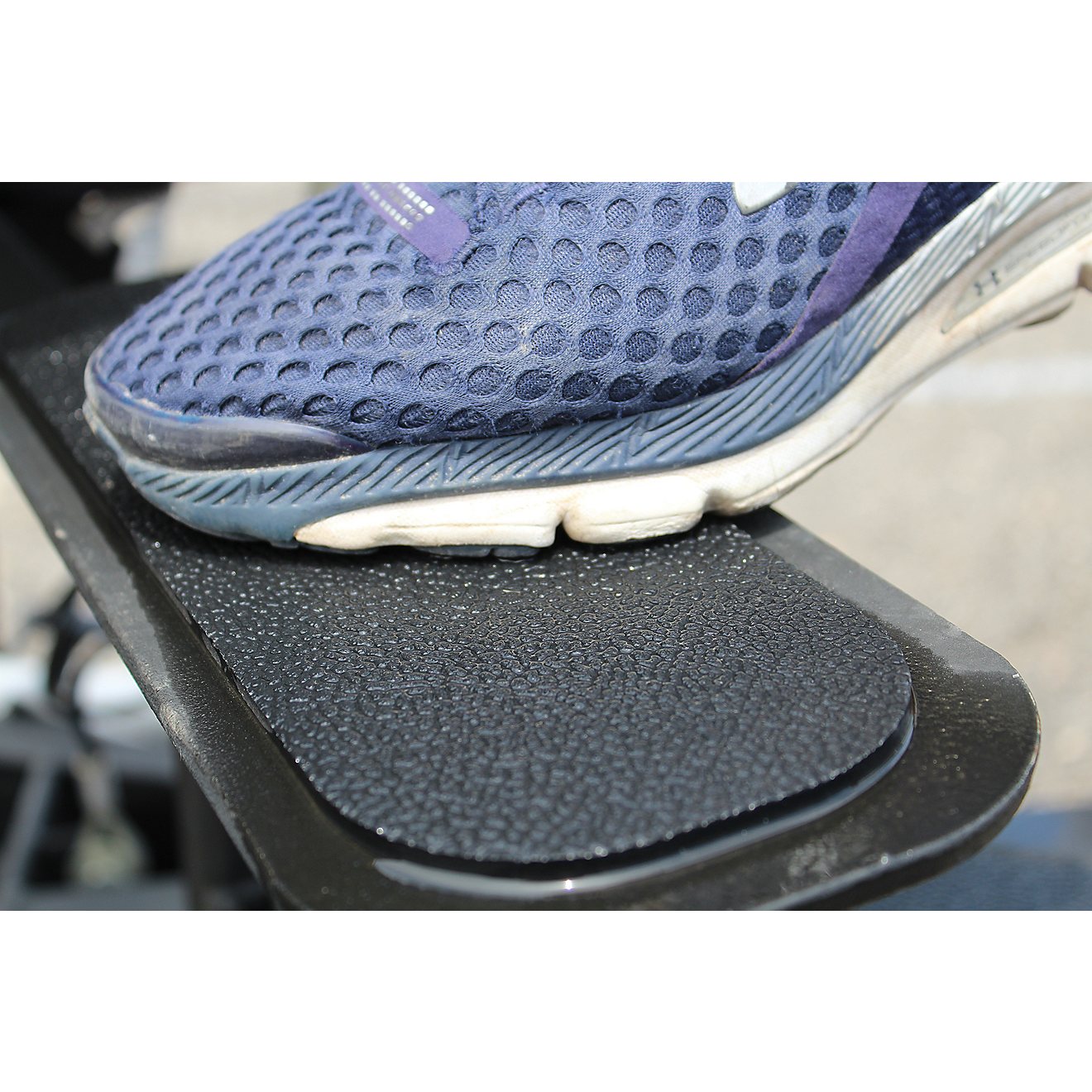 GatorSkinz Traction Step Pads 2-Pack - Grit Finish                                                                               - view number 6