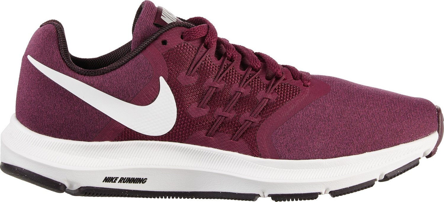 nike running shoes maroon