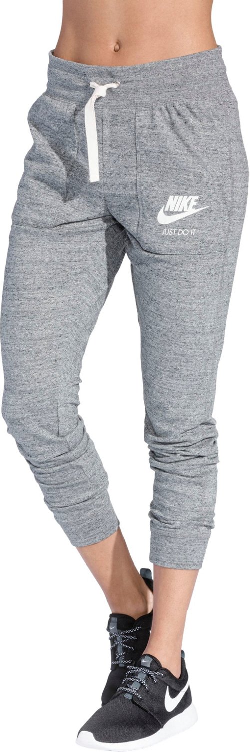 nike women's sweatpants with pockets